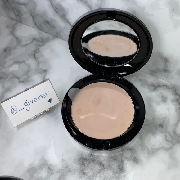 EXTRA LIGHT Prep & Prime Beauty Balm MAC Cosmetics - Picture 5 of 14